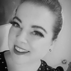 Meet your Posher, Holly